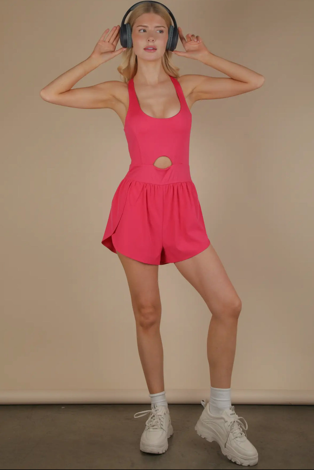Front Cutout Athletic Romber